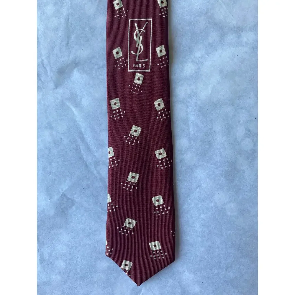 Yves Saint Laurent YSL Tie 100% Silk Made in Italy Neck Tie in Auburn 59